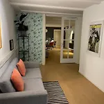 The Suites Alster Waterfront Family Apartments