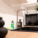 Hamburg City Apartment For 5