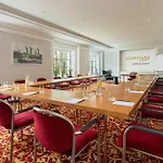Courtyard By Marriott Hamburg Airport