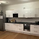 90 Qm Shanghaiallee Appartment