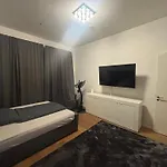 90 Qm Shanghaiallee Appartment
