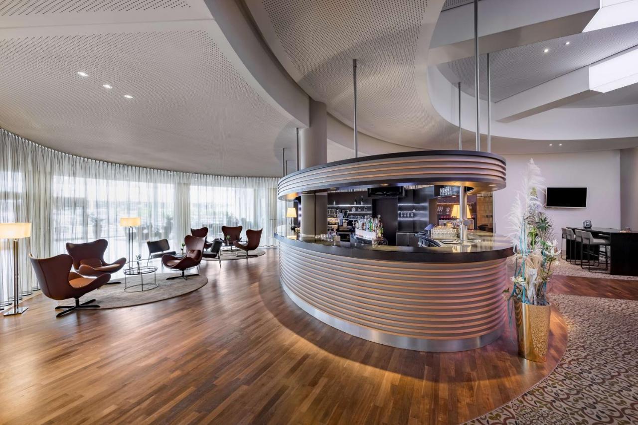Hotel Radisson Blu Hotel, Airport 4*