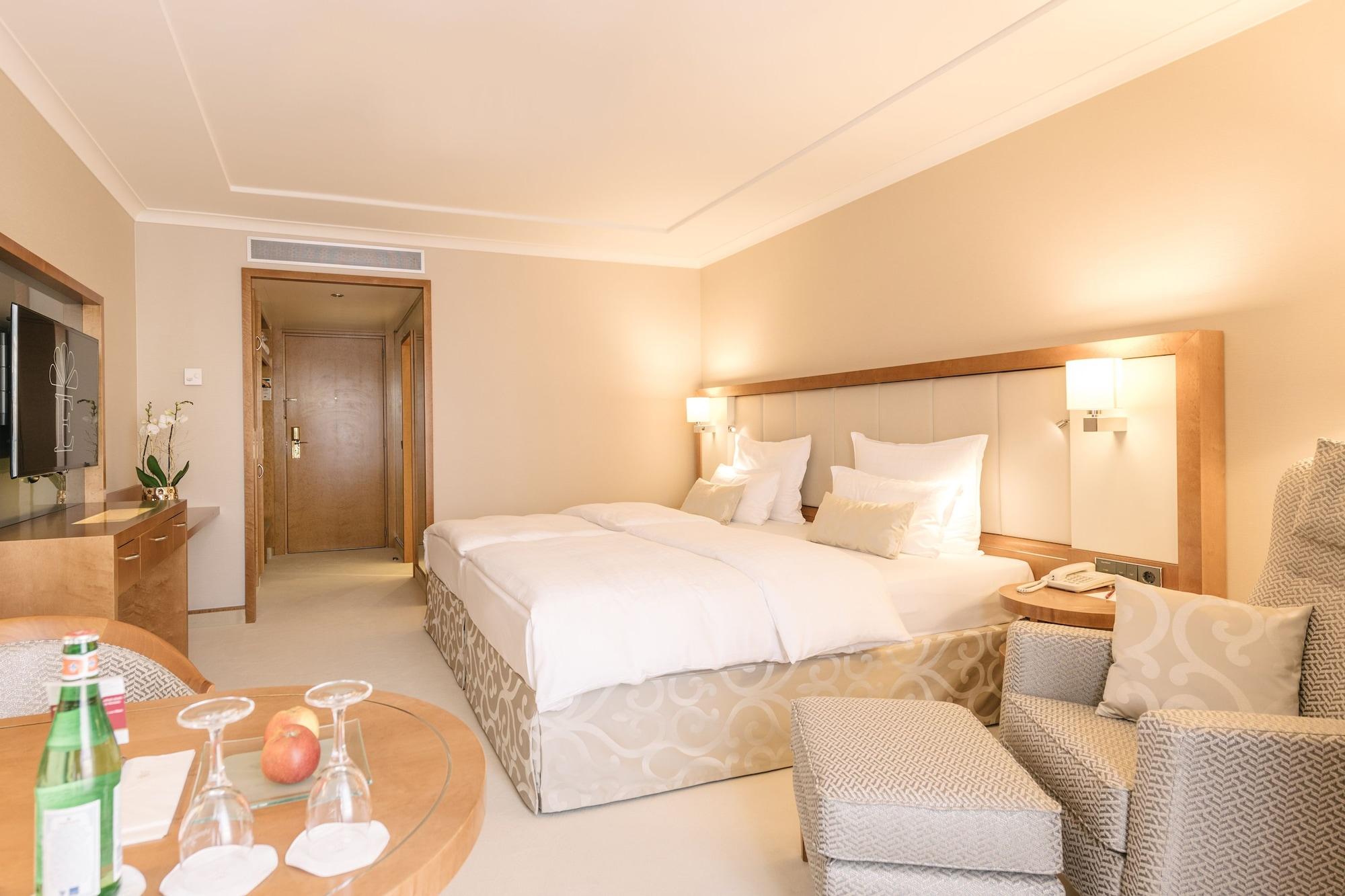 Hotel Grand Elysee 5*
