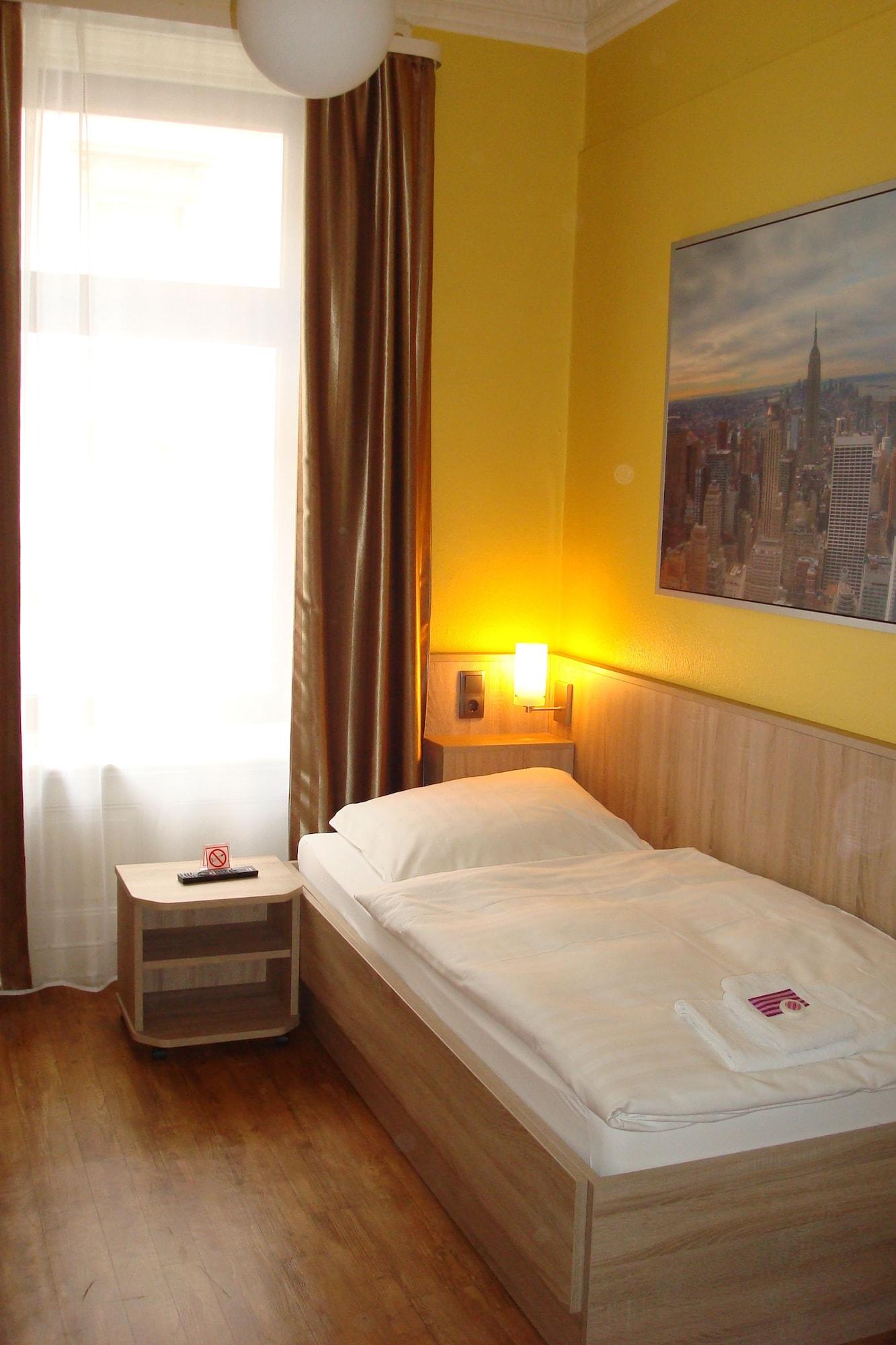 Hotel Kieler Hof Am Hauptbahnhof - Station Hamburg-Harburg