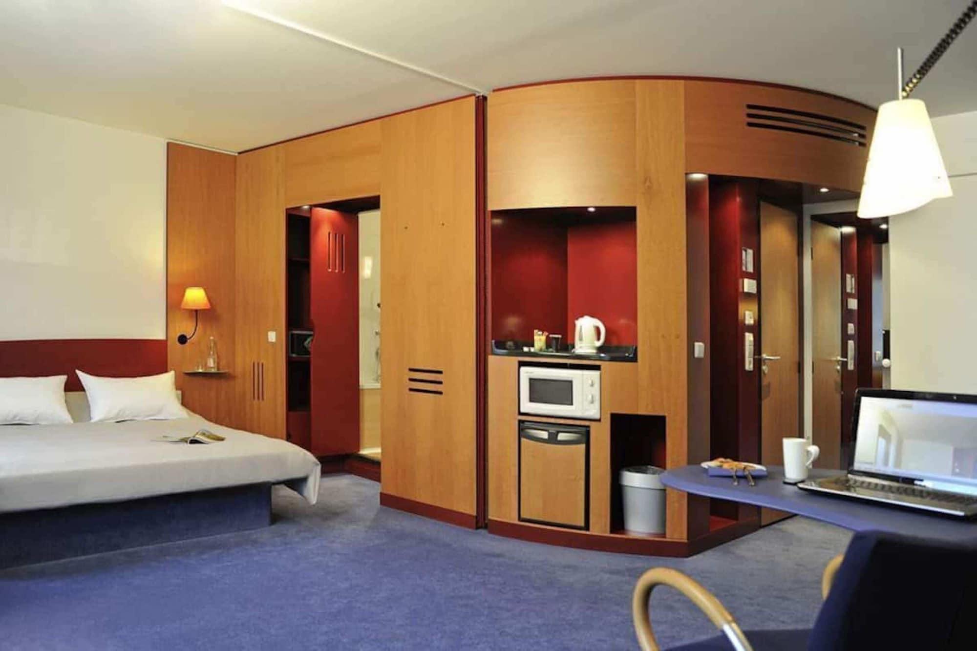 Novotel City Hotel