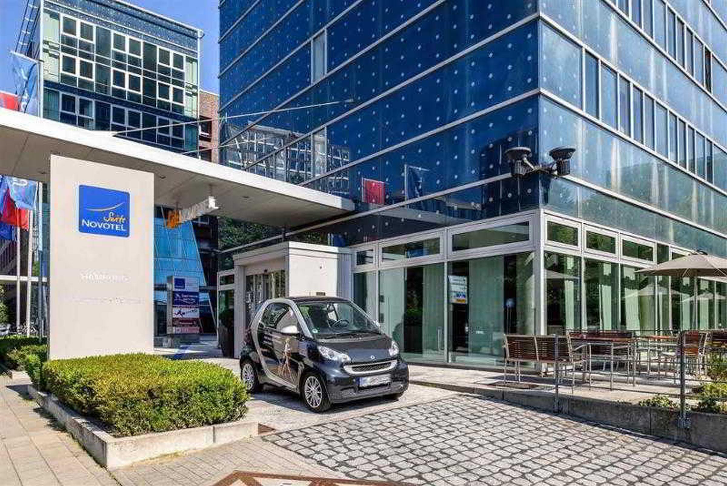Novotel City Hotel 3*