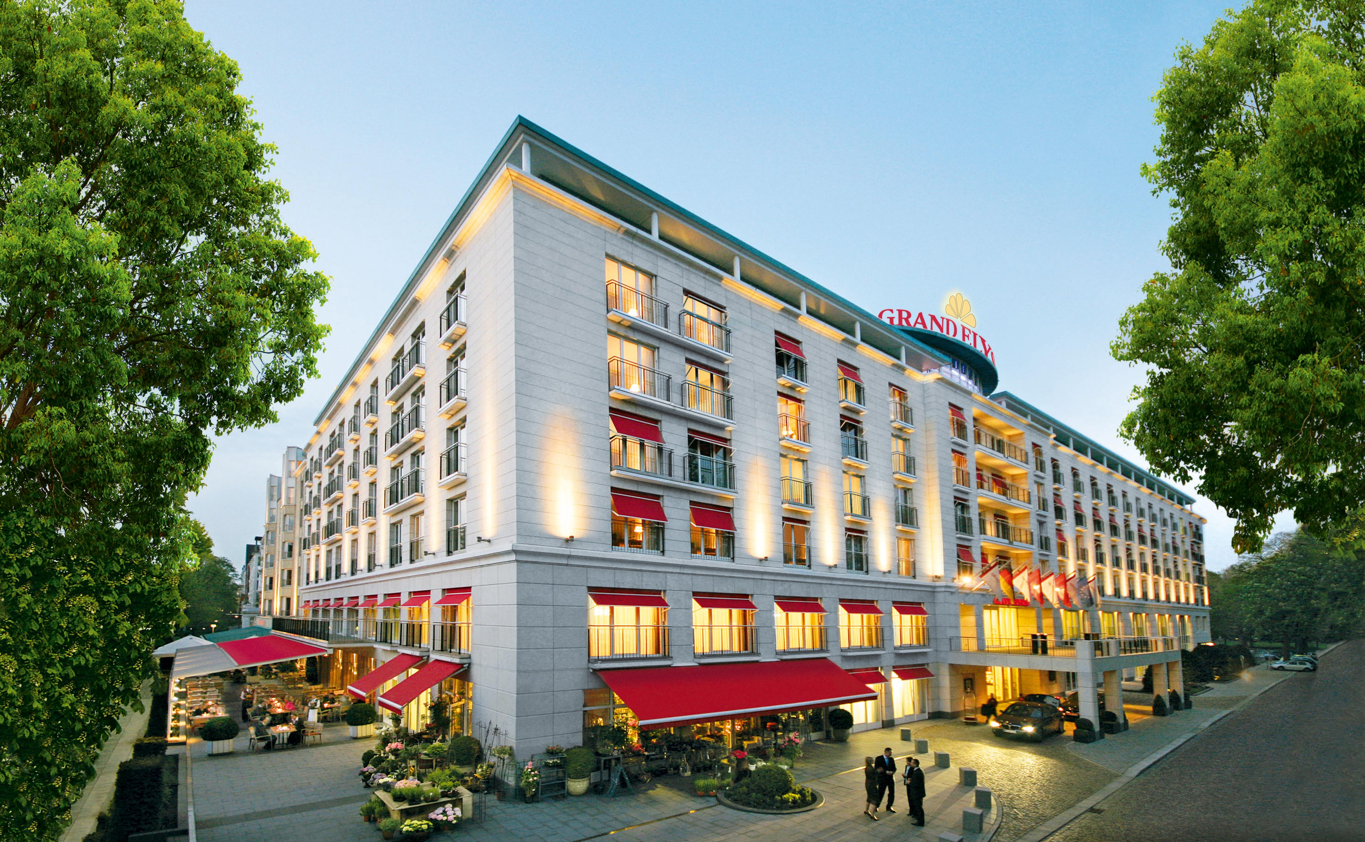 Grand Elysee Hotel