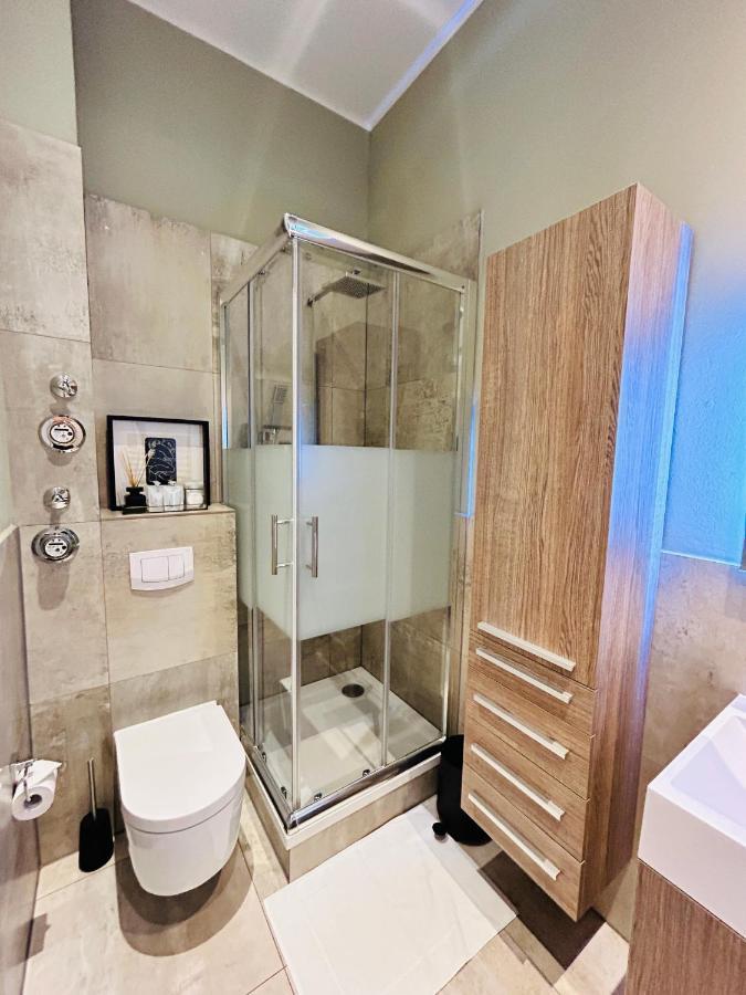 Blue Apartment's