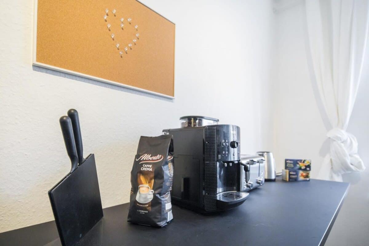 Spacious Two Br Close To Stadtpark And Street Parking Hamburg-Harburg