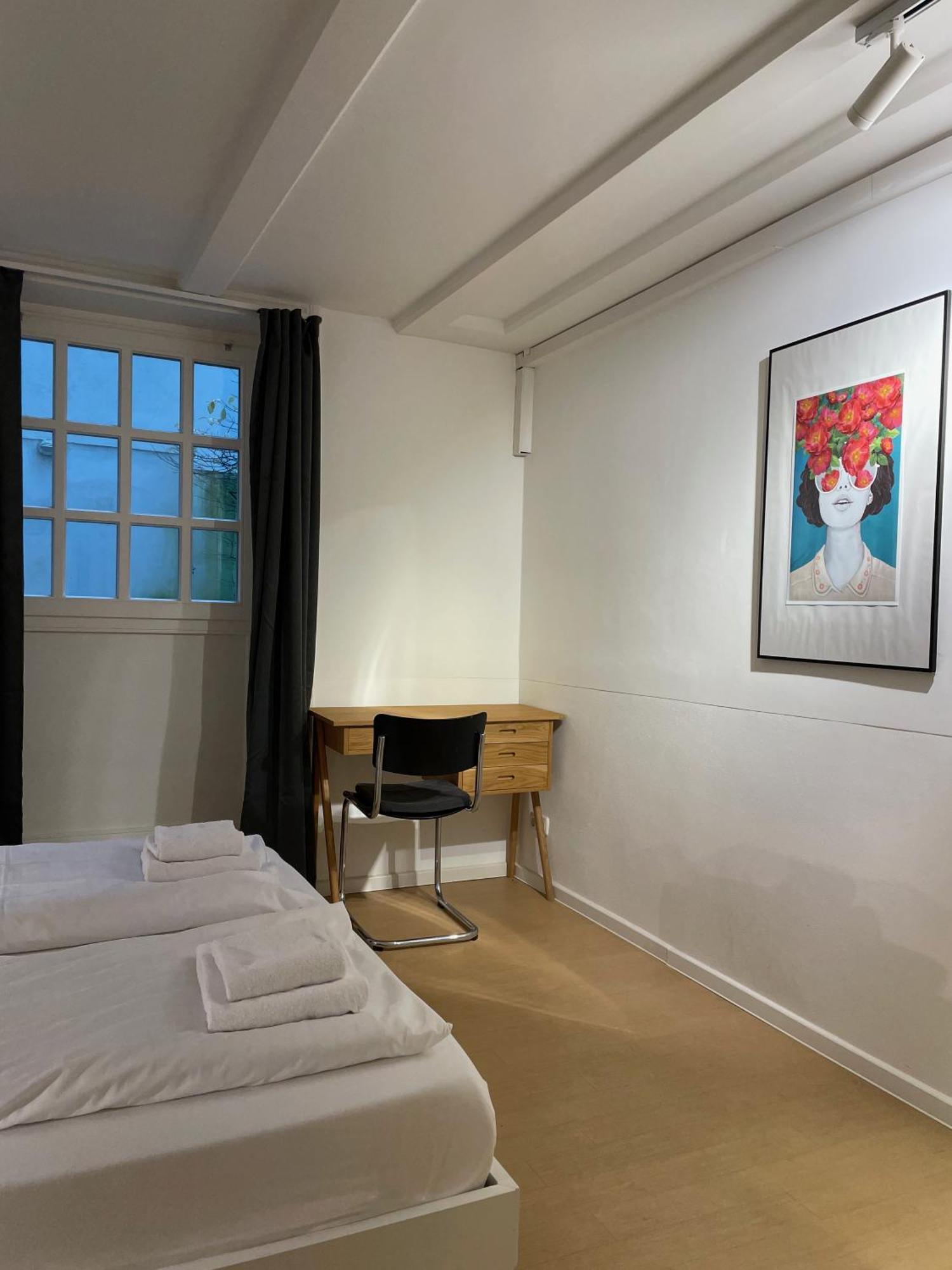 The Alster Waterfront Family Apartment *