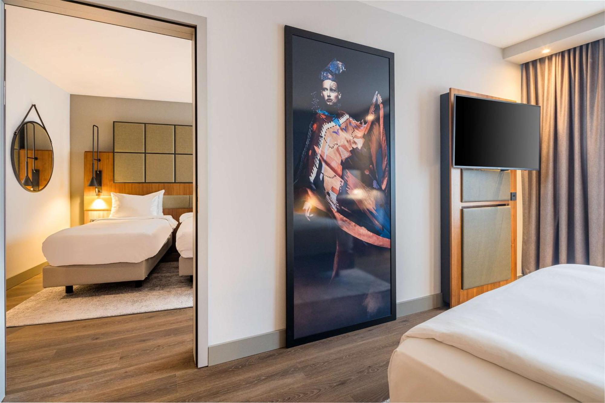 Radisson Blu Hotel, Airport Hotel 4*