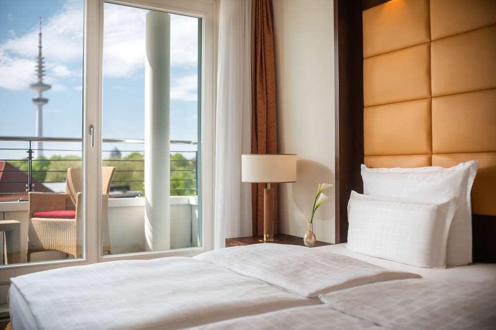 Grand Elysee Hotel