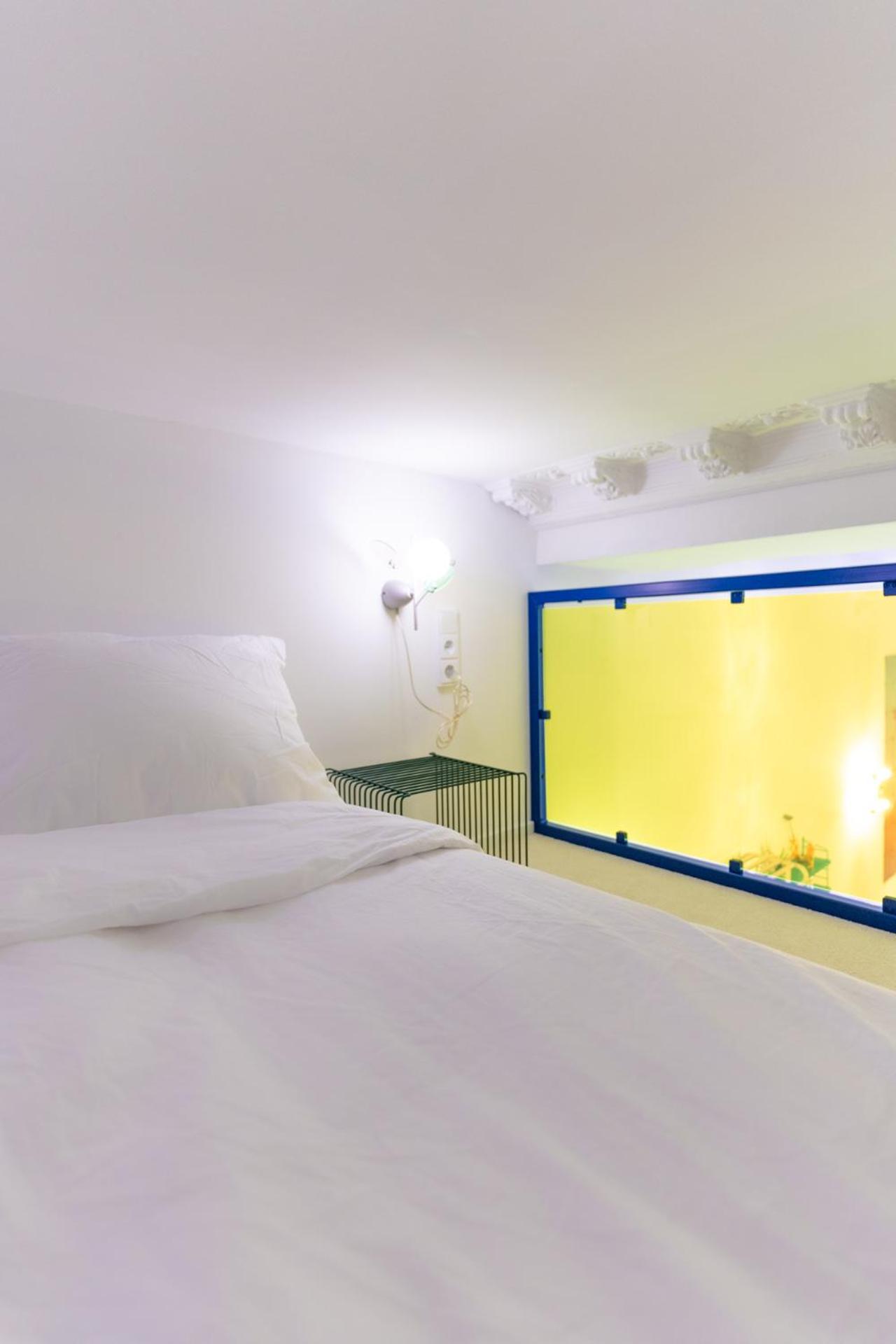 Retropop Design , Designerzimmer Fuer Je 2 Personen, Lage, Wifi Aparthotel Hamburg