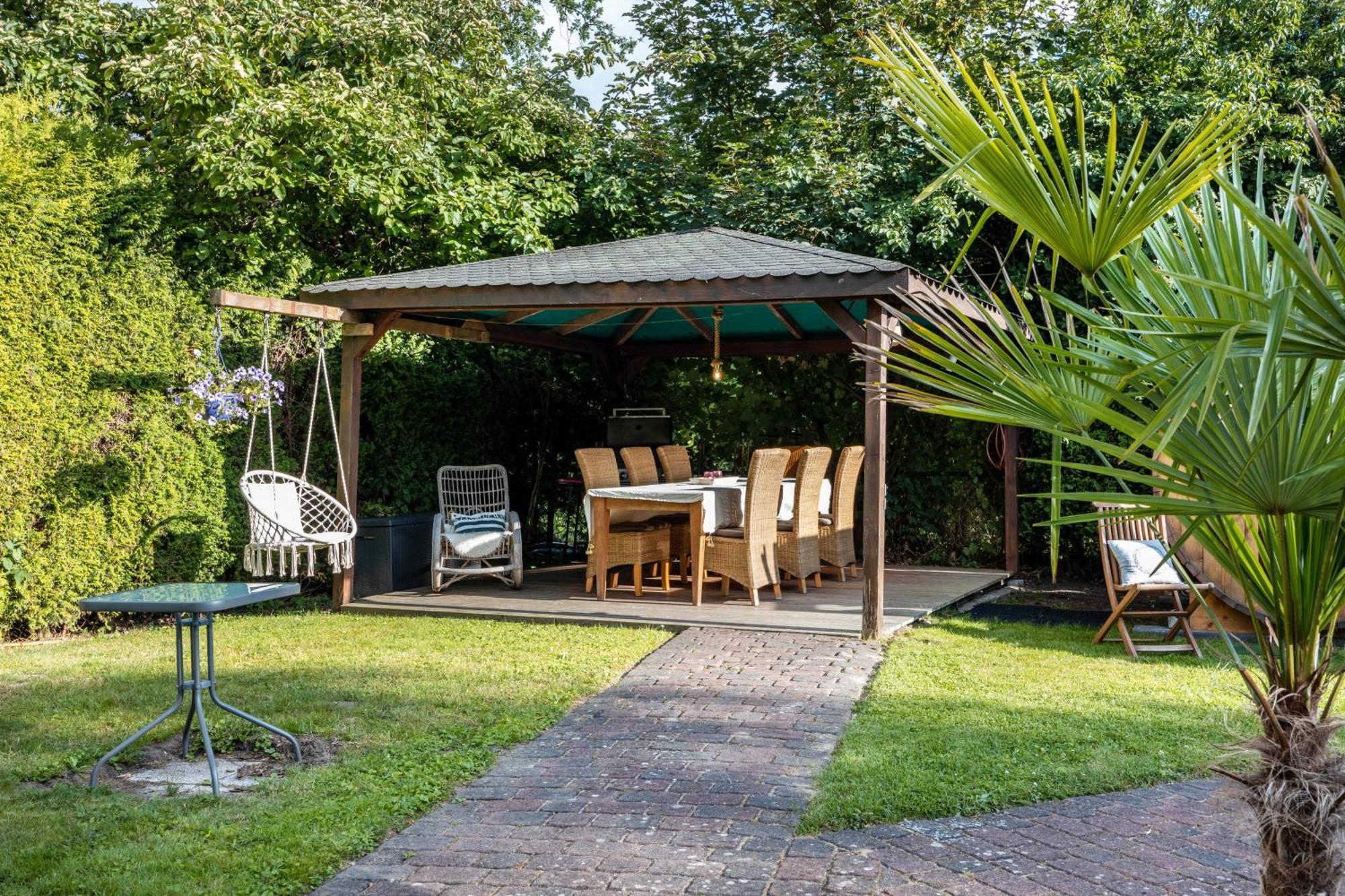 Traumhaus Whirlpool Sauna Grill Guest house