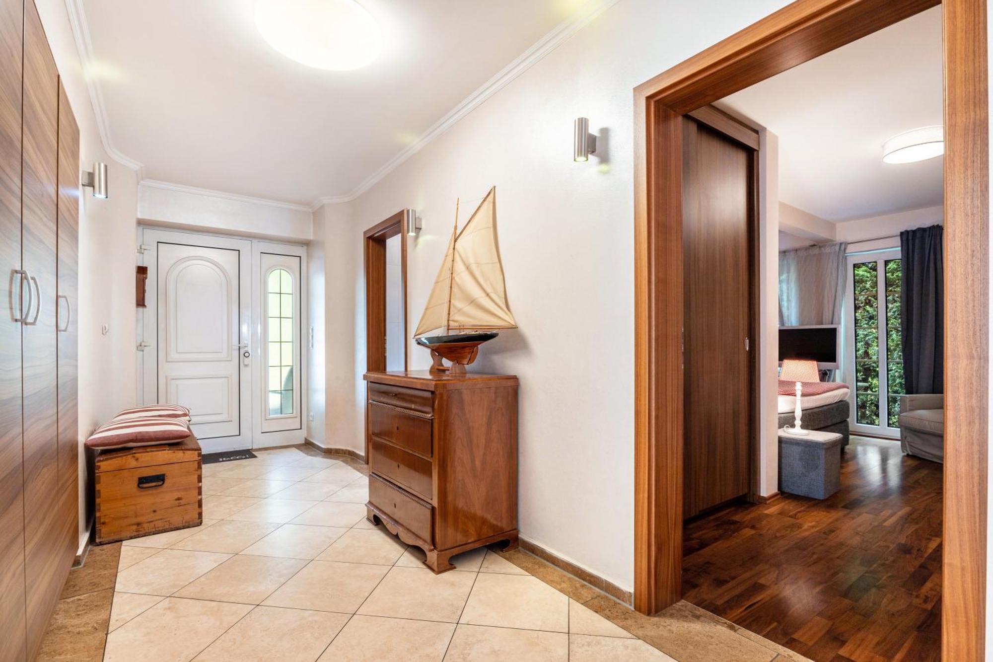 Guest house Traumhaus Whirlpool Sauna Grill *