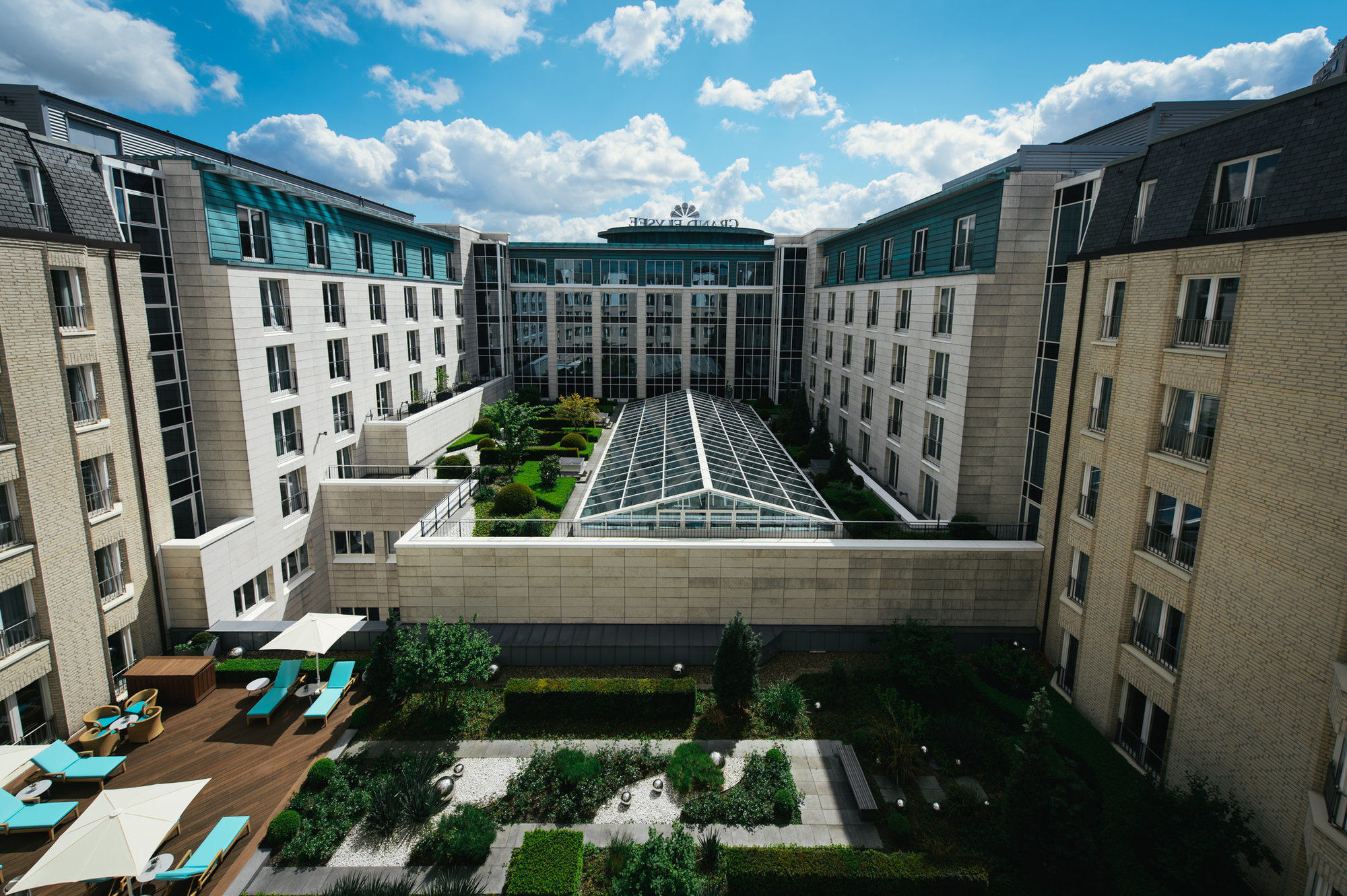 Hotel Grand Elysee 5*