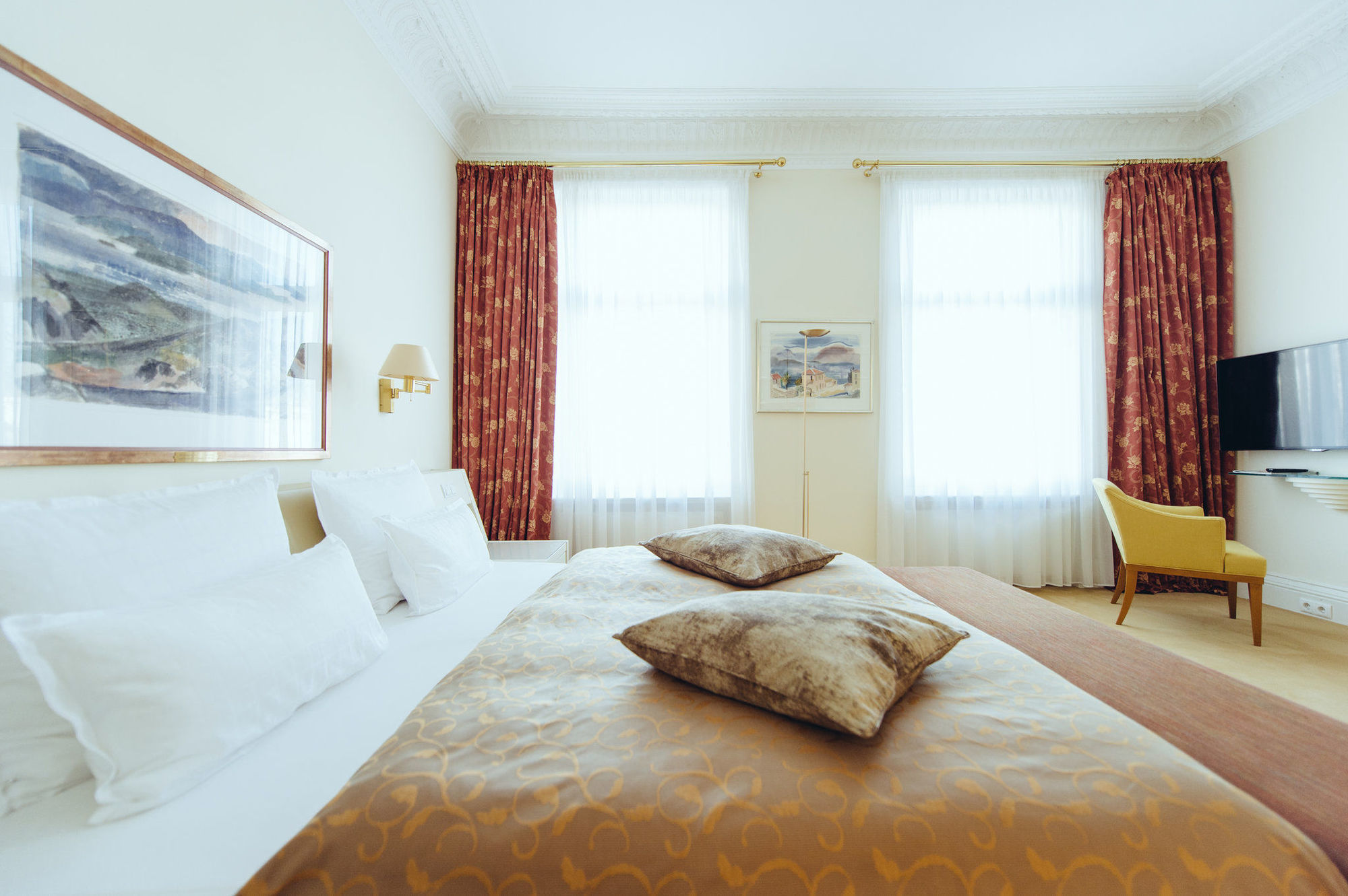 Hotel Grand Elysee 5*