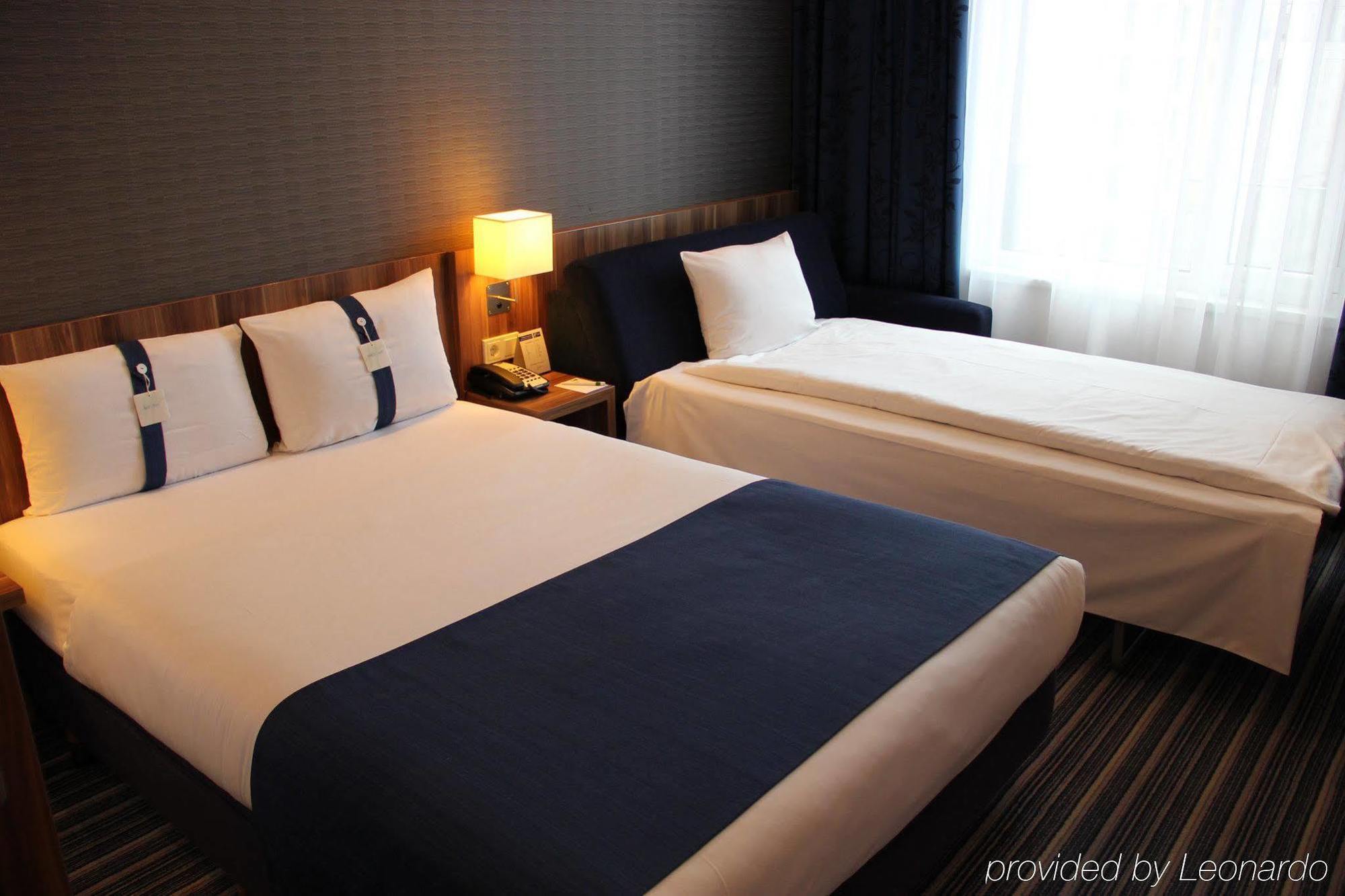 Holiday Express - St. Pauli-messe Hotel Hamburg-Harburg