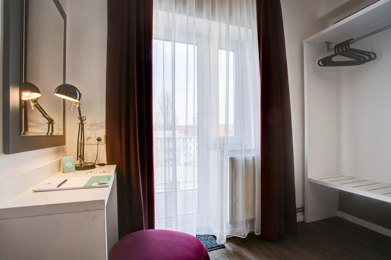 Hotel West