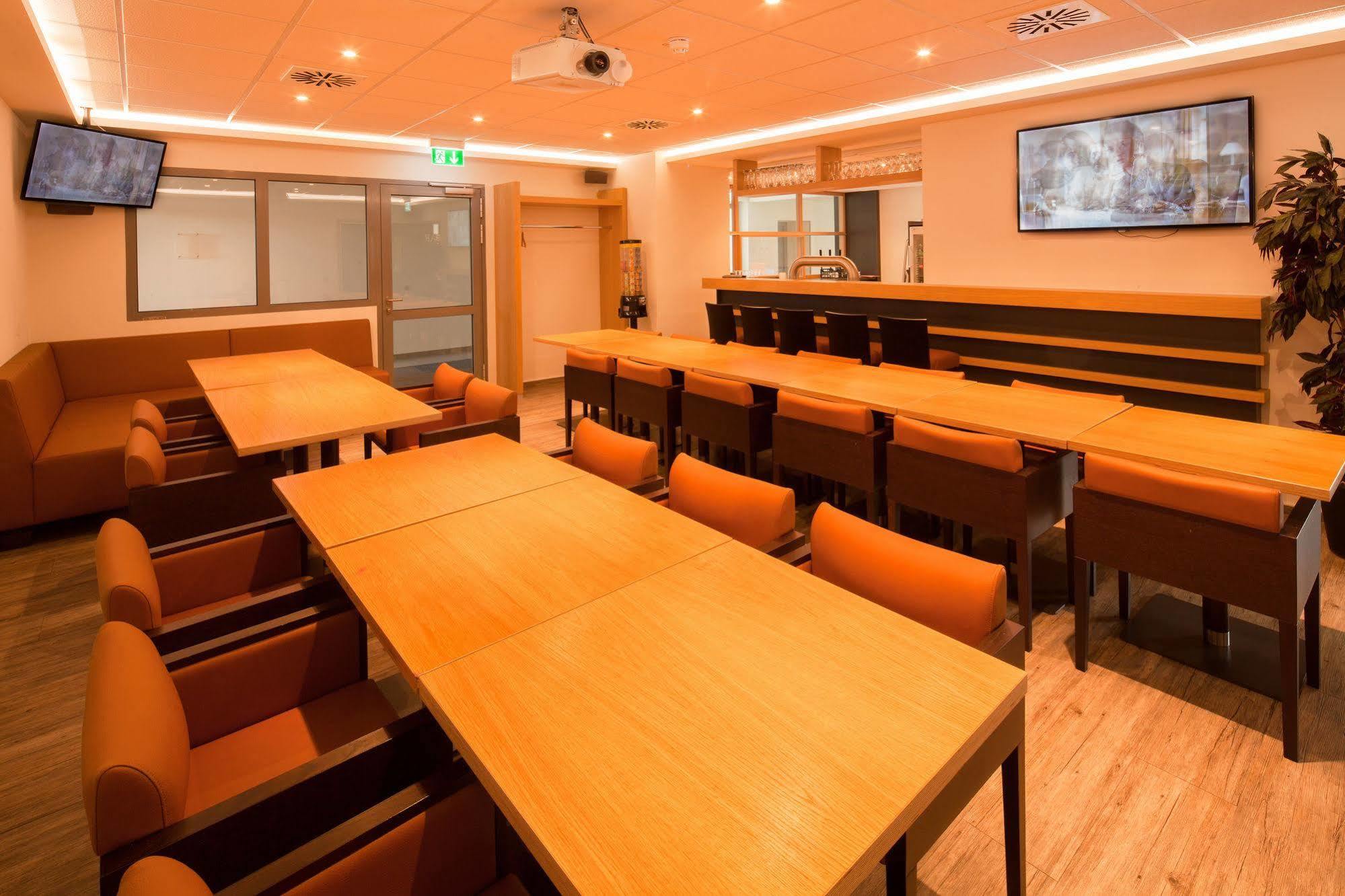 Sporthotel Hamburg By Jufa Hotels Hotel