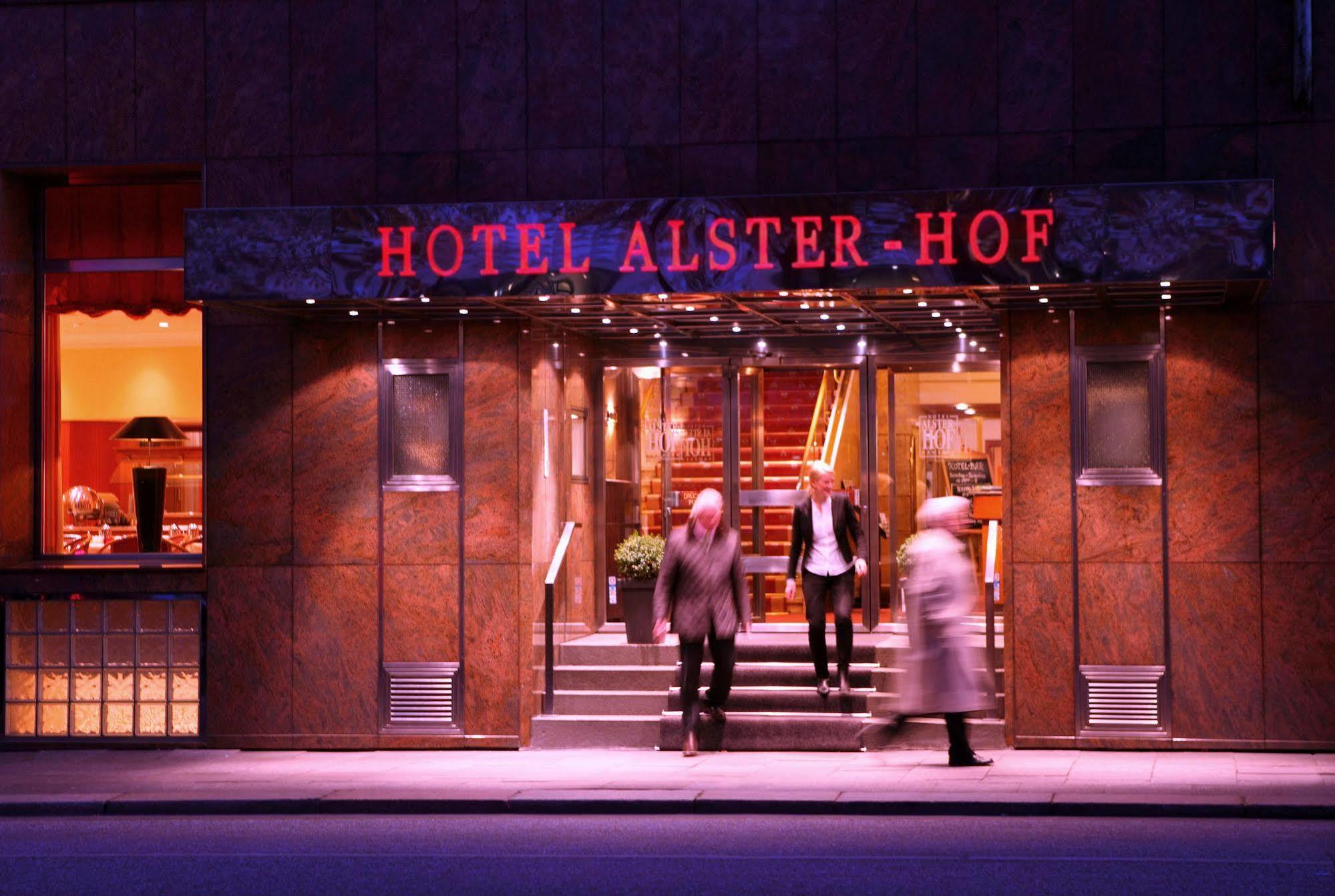 Hotel Alster-hof 3*