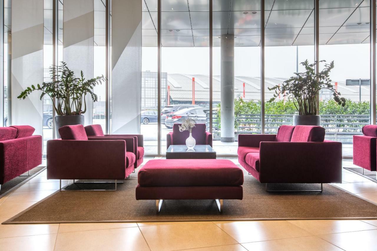 Hotel Radisson Blu Hotel, Airport