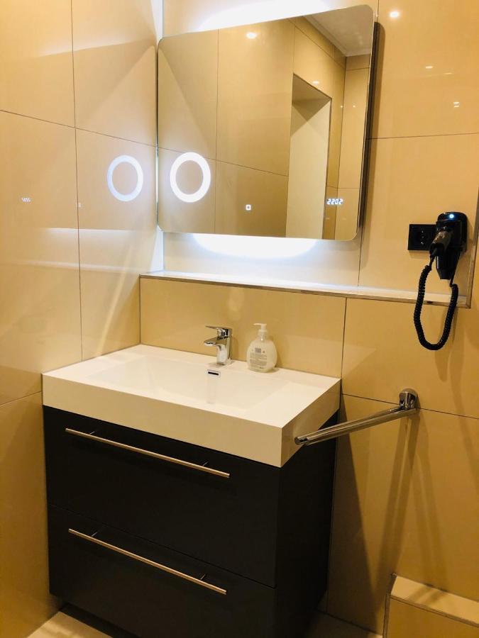 Elbgalerie Hotel 2*
