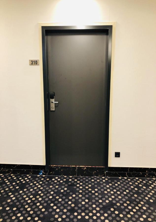 Elbgalerie Hotel 2*