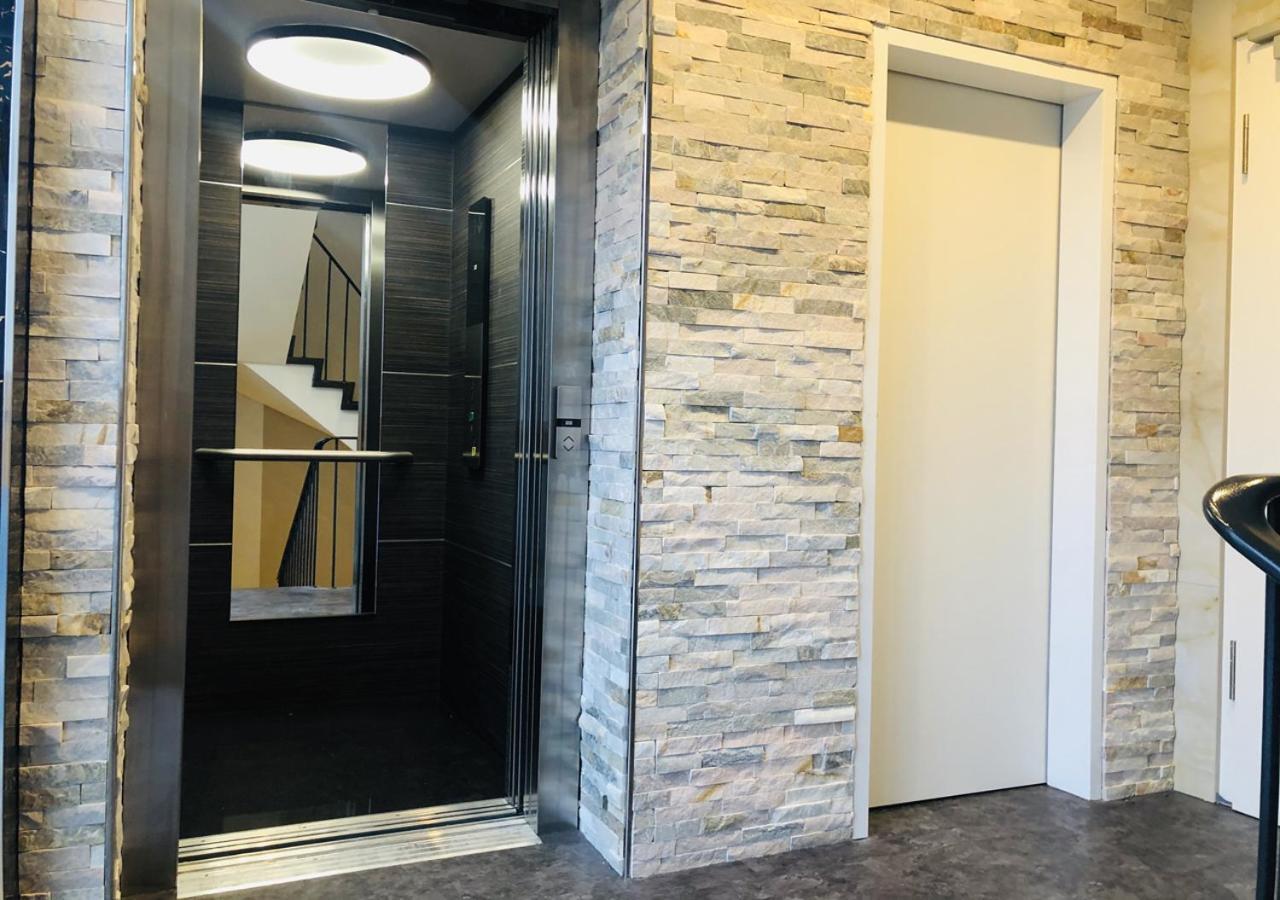 Elbgalerie Hotel 2*