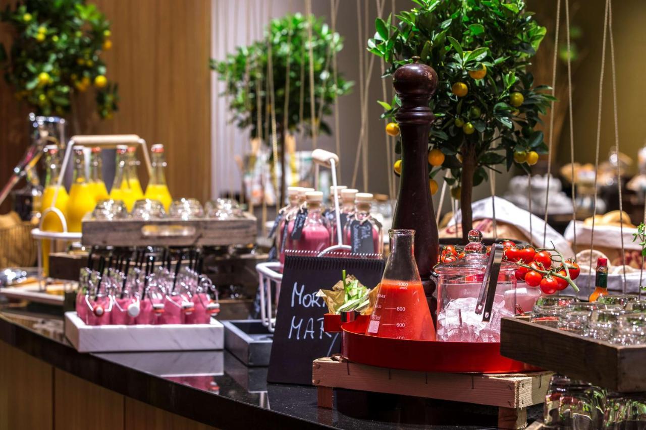 Radisson Blu Hotel, Airport 4*