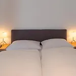 Firstclass Apartments