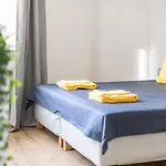 Modern Apartment For 5 Close To The Schanzenviertel - Unit 2