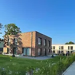 Fully Equipped Apartment 3 Rooms 5 Bed