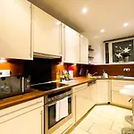 Stilvolle City-Flat Mit Privater Sauna Und Netflix