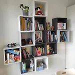 Schicke, Helle Und Sehr Zentrale Wohnung