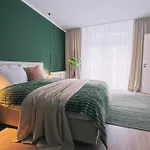 Waterfront Riverside Premium Suites By Ory Living