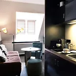 Apartment040