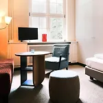 Apartment040