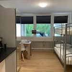 Suesses Kleines Und Zentrales Apartment Fuer Zwei Personen Mitten In Hamburg