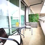 Hh 01 By Rockchair - Superhost Status - Modernes Apartment Mit Sonnigem Balkon & Premium Boxspringbetten In Winterhude - Hamburg Top Geheimtipp