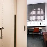 Apartment040