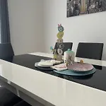 Exklusives Haus Grenze Hamburg West