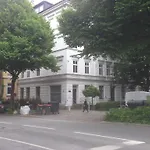 Villa- Vintage
