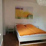 Sehr Schoene, Grosse Wohnung Im Reiherstiegviertel