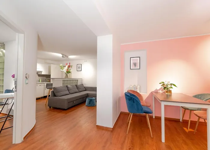 The Suites City Apartments