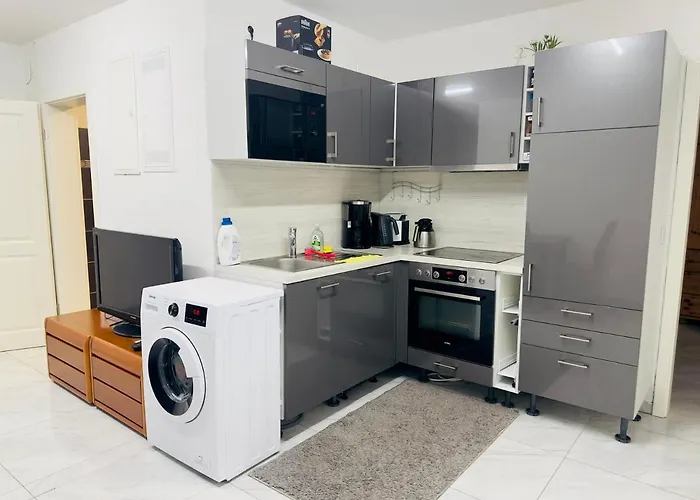 Fully Equipped Apartment 3 Rooms 5 Bed