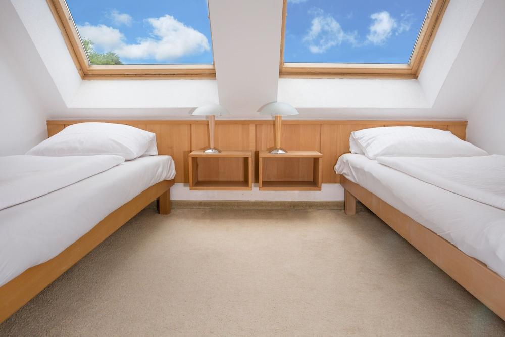 Okotel Hotel 3*