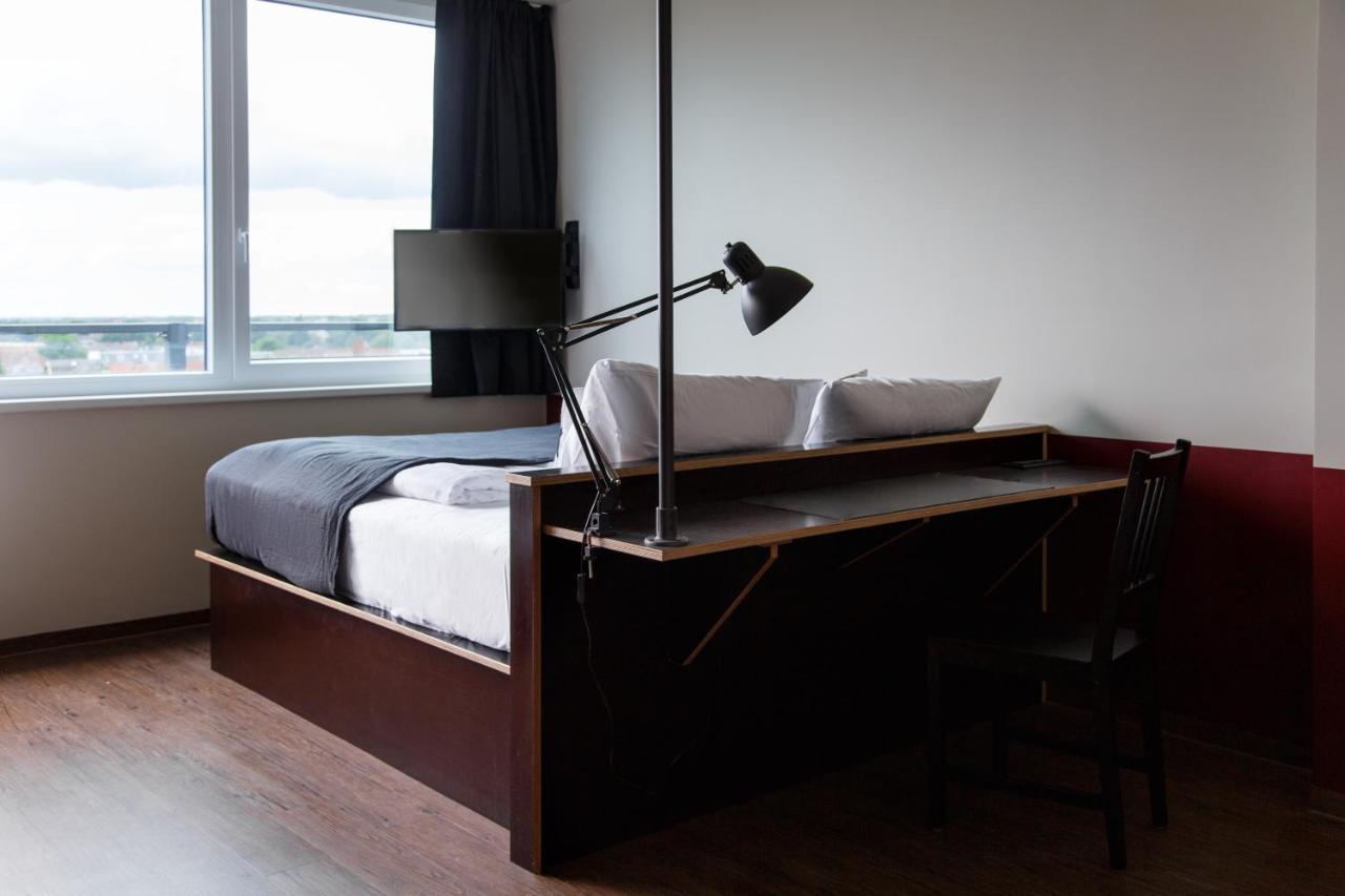 Aparthotel Base