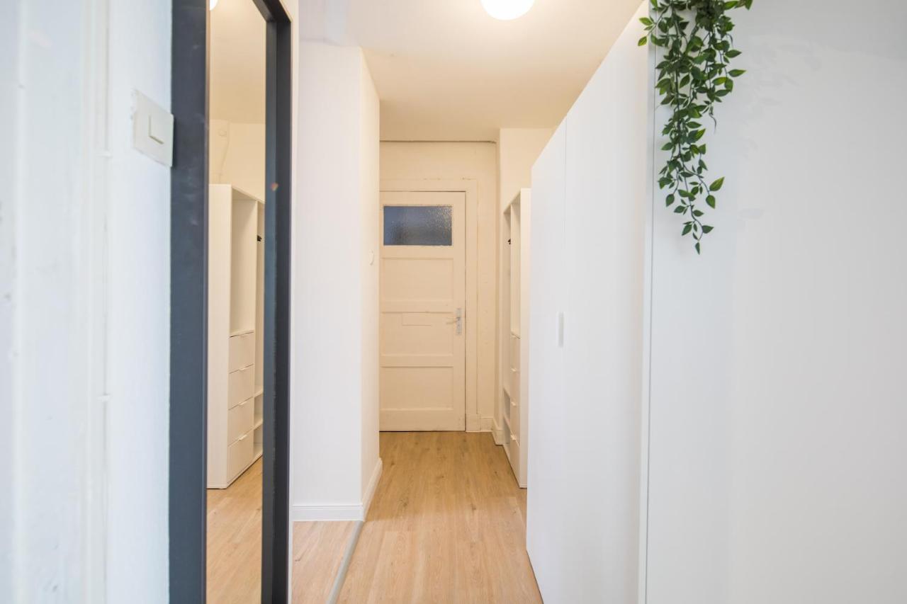 Stylish 2 +new Bathroom & Kitchen