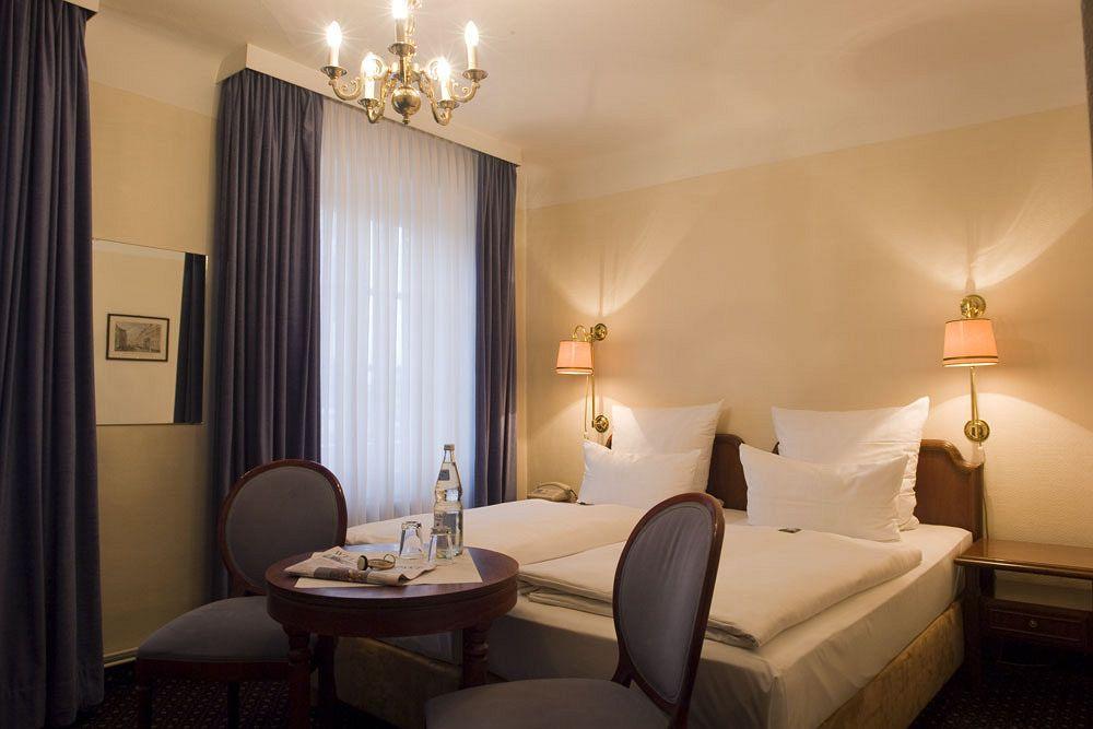 Hotel Fuerst Bismarck 3*